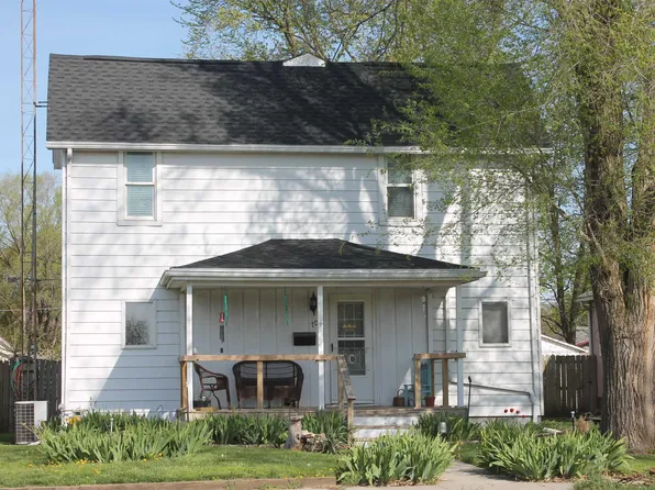 709 N Sherman St, Lincoln, IL 62656