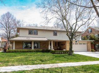 5058 N Lake Dr, Whitefish Bay, WI 53217