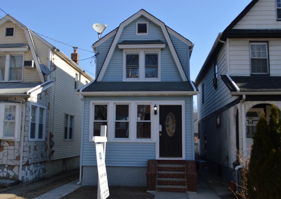 1st image of 10033 202nd St