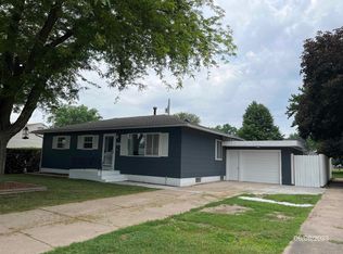214 E William Ave, Oneill, NE 68763