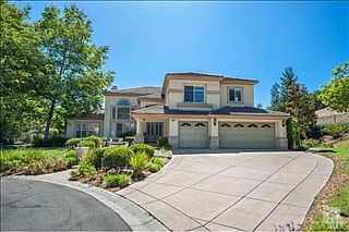 2nd image of 3878 Cresthaven Dr