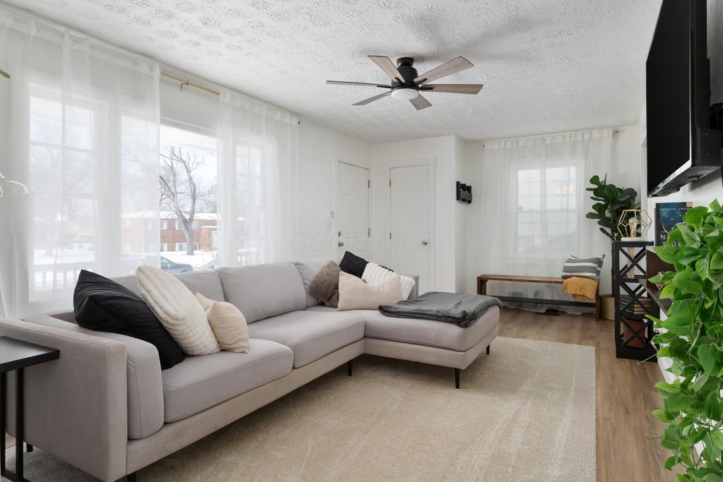 Real estate listing image