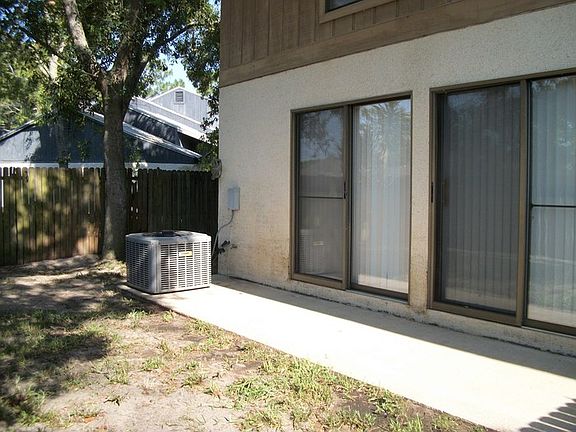 5th image of 10046 S Romaine Cir