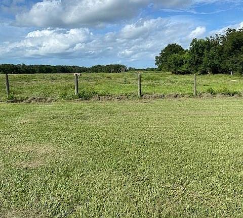 3rd image of 6862 County Road 359