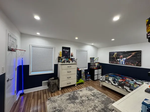 138 Vassar St, Staten Island, NY 10314