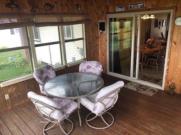 Inside of 3 season porch