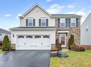 101 Beechwood Cir, Coraopolis, PA 15108