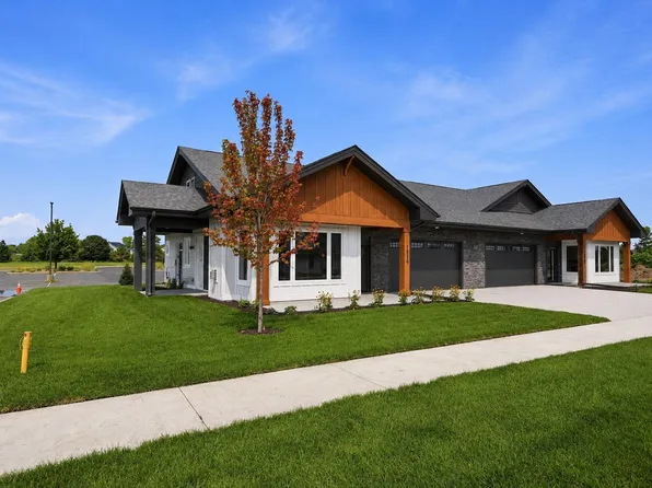 16316 Esprit Ct, Lakeville, MN 55044