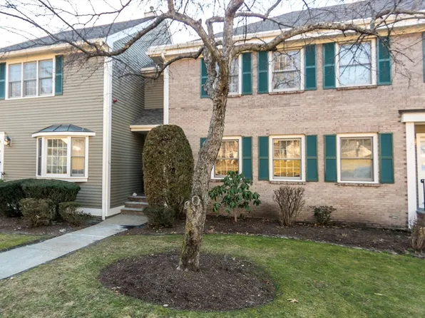 501 Lexington St APT 59, Waltham, MA 02452