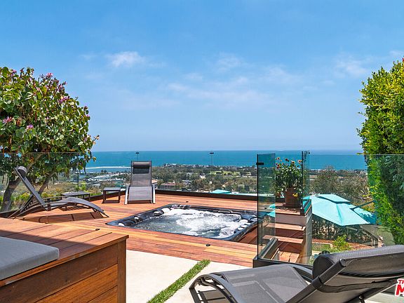 3rd image of 23706 Harbor Vista Dr