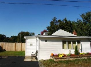 27 Endfield St, Methuen, MA 01844