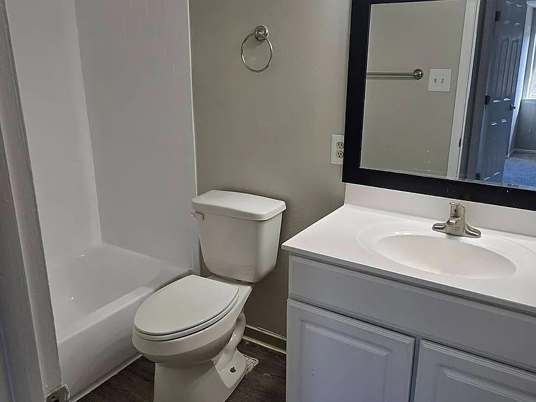 700 Heritage Ln — Photo 24