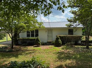 66 Wilder Chapel Rd, Decherd, TN 37324