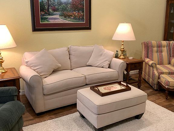 Comfortable Great Room Seating