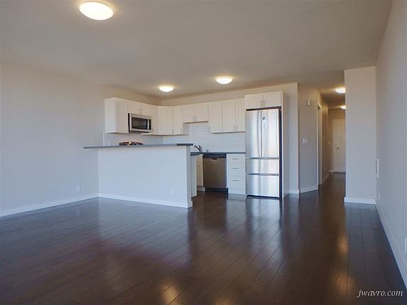 4th image of 655 Kansas St APT 304