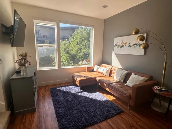 1037 W Rooftop Dr, Midvale, UT 84047