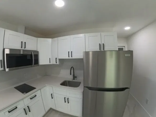 7014 W Pocahontas Ave, Tampa, FL 33634