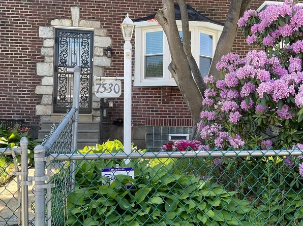 7530 Gilbert St, Philadelphia, PA 19150