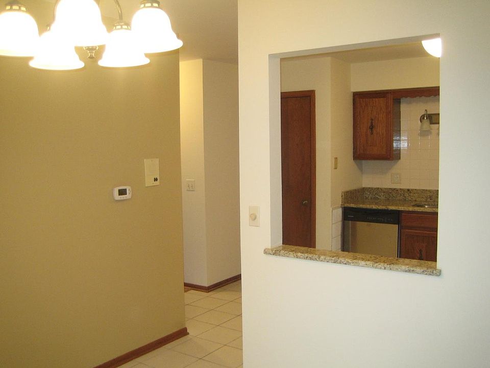 Looking from DR into Kitchen