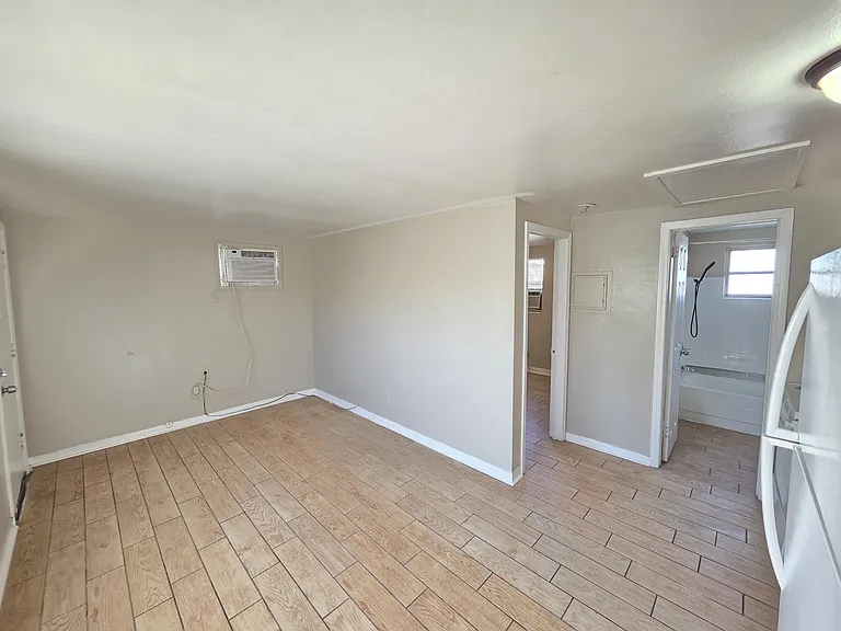 112 S Hilltop Rd #2 — Photo 9