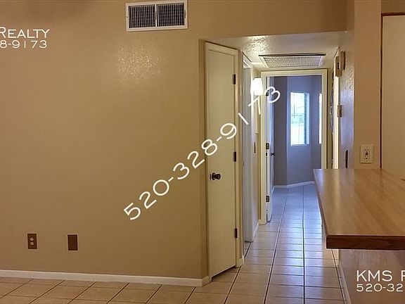 4th image of 1716 W Park Wood Ln