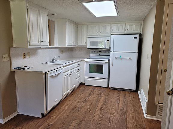 2nd image of 1618 Oregon Ave