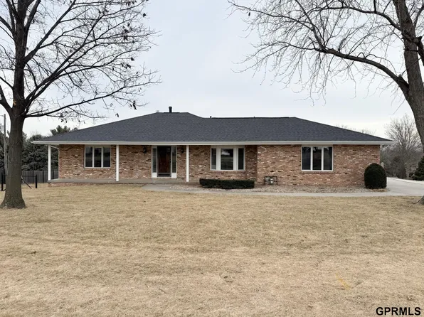 13911 S 36th St, Bellevue, NE 68123