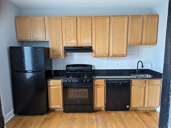 4th image of 3704-06 Cullom Ave #3706-1