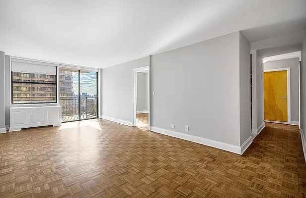 Rented by Mirador Real Estate | media 30