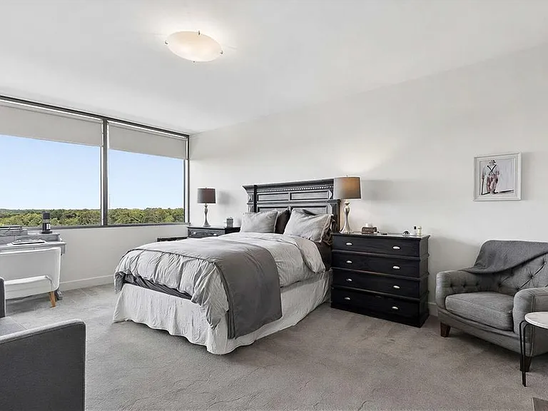 700 Park Regency Pl NE #1607 — Photo 25