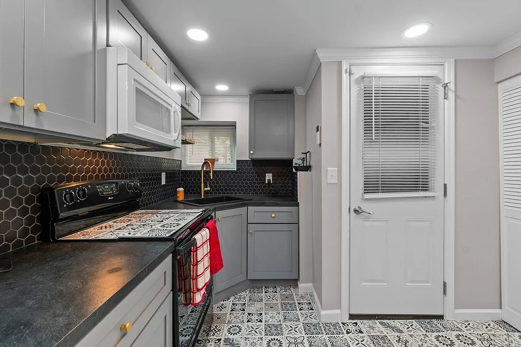 1 bed, 550 sqft, $1,199 — Photo 4