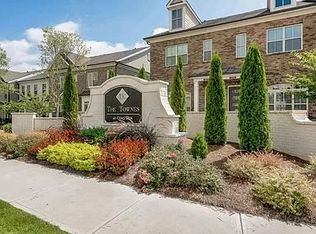 4204 Deming Cir, Sandy Springs, GA 30342