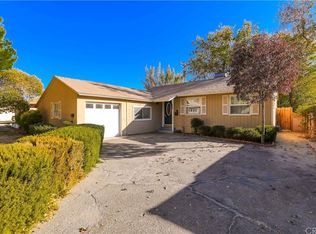 1402 W Jenner St, Lancaster, CA 93534