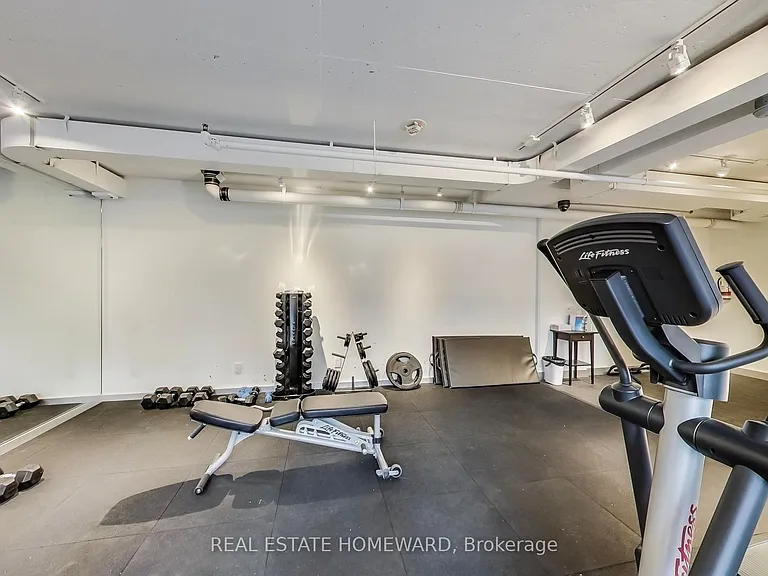 32 Camden St #706 — Photo 34