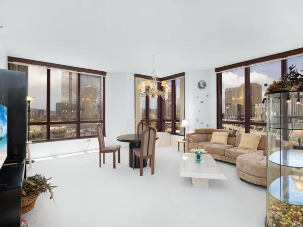 725 Kapiolani Blvd APT 1201, Honolulu, HI 96813