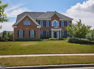 17605 Shores Dr, Poolesville, MD 20837