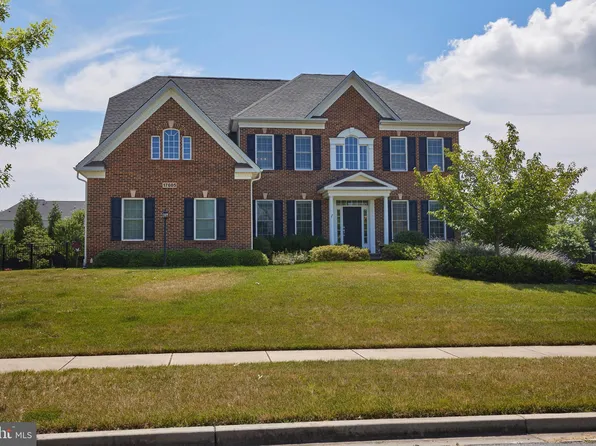 17605 Shores Dr, Poolesville, MD 20837