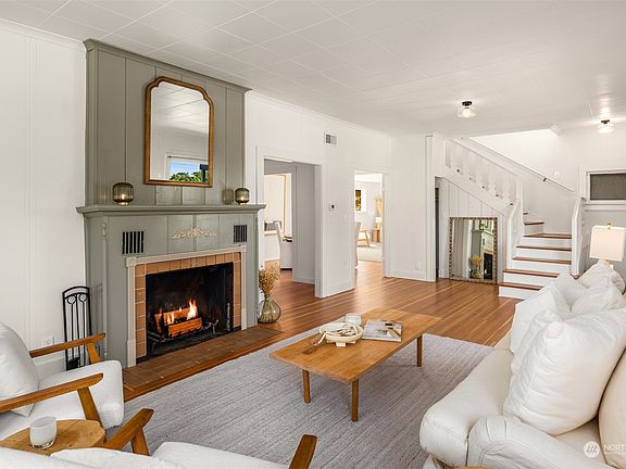 3rd image of 323 AVENUE F