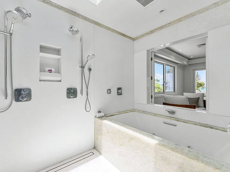 896 Mokulua Dr — Photo 26