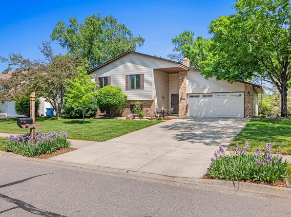 7816 W 103rd St, Bloomington, MN 55438