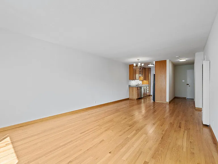 1958 Golden Gate Ave #1 — Photo 7