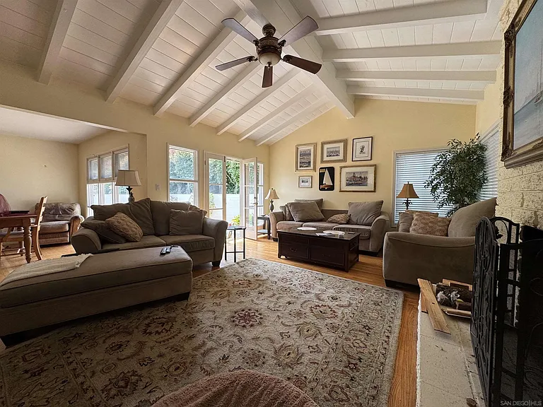 3722 Del Mar Ave — Photo 17