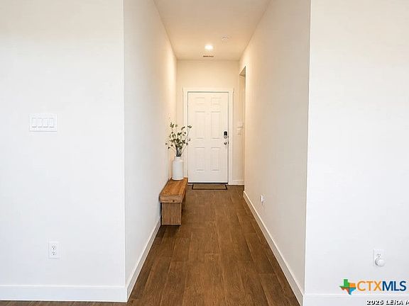 5th image of 326 Merriman Rd