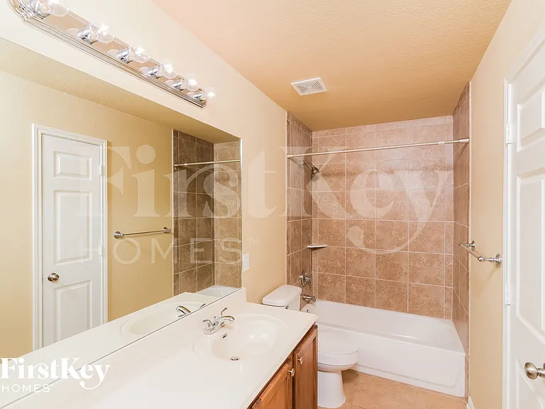 5622 Wayne Path — Photo 14