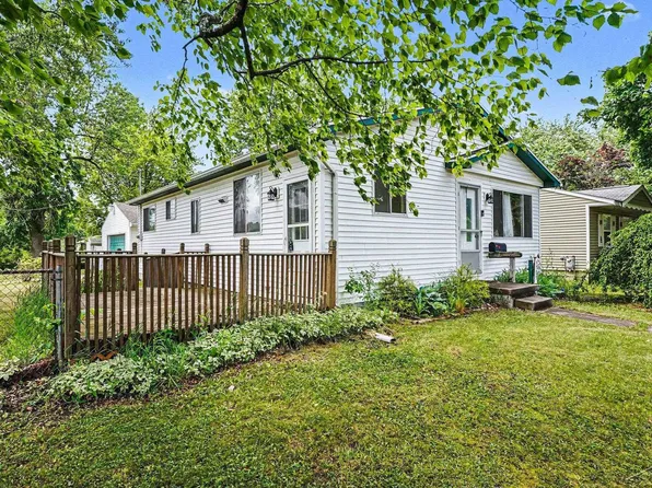 4509 Cadillac Pl, Saginaw, MI 48604