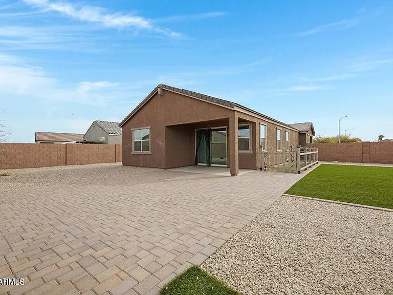 2570 E Corazon Trl — Photo 32