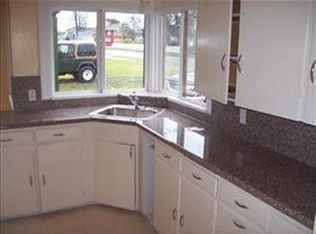 205 L St, Hoquiam, WA 98550