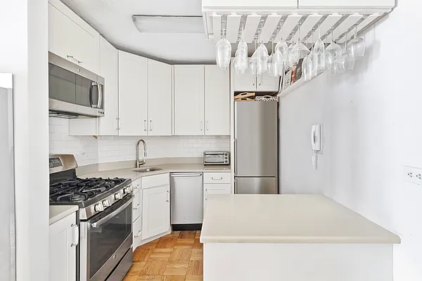 Rented by Compass | media 3