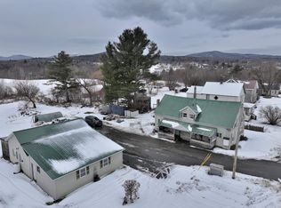 352 E Main St, North Troy, VT 05859
