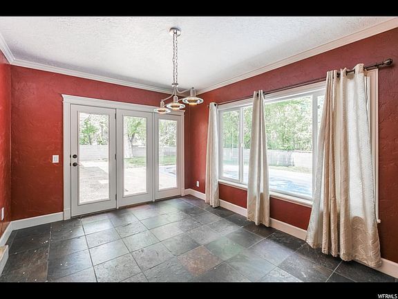 5th image of 1217 E Matthew Ave